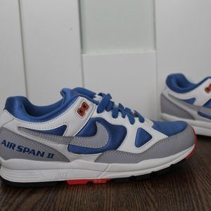 Womens Nike Air span 2